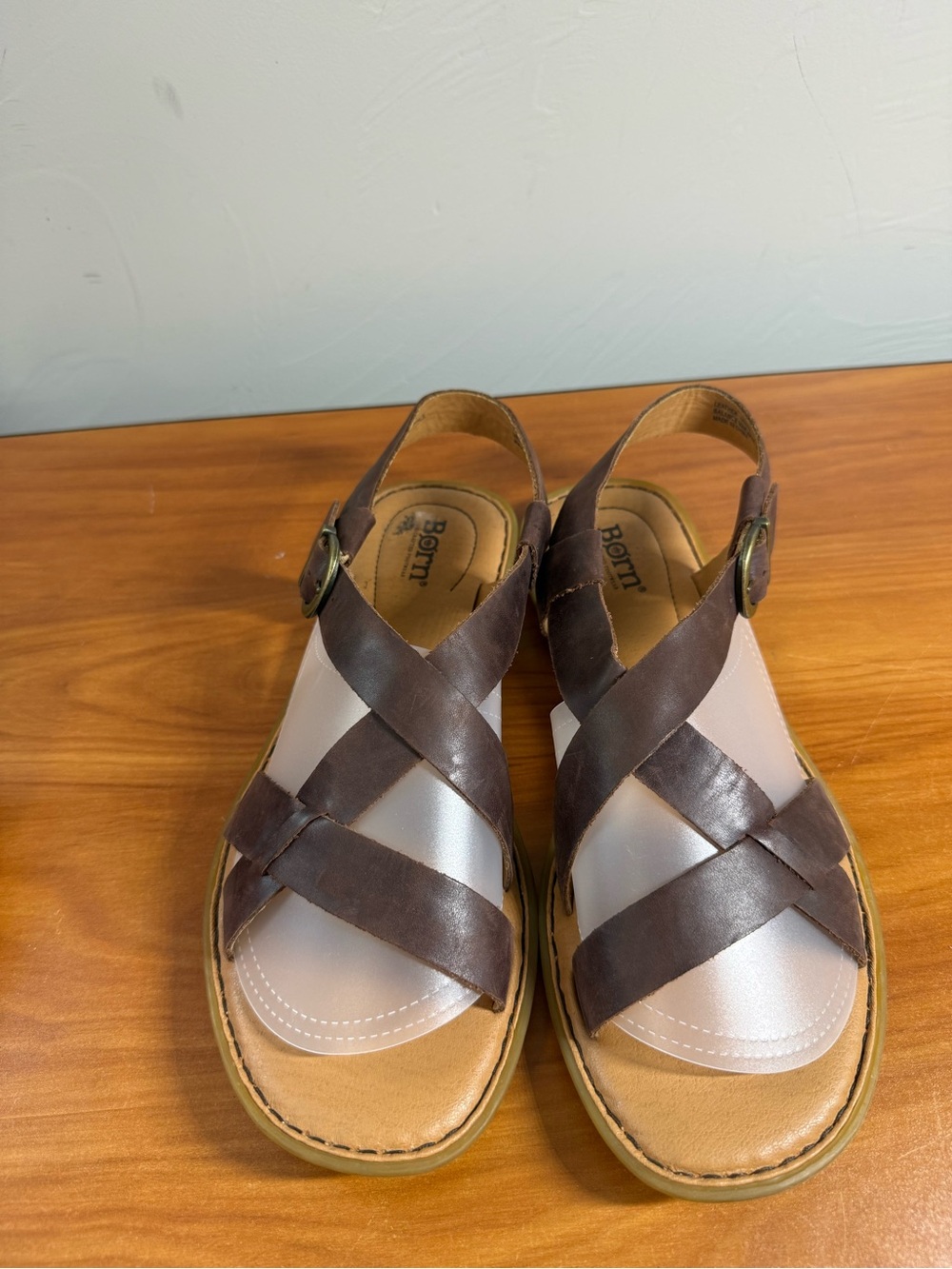 Born Trinidad Brown Leather Strappy Slingback Sandal Flat Gladiator W10 - Picture 3 of 8